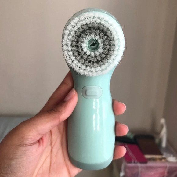 Facial spin brush - Picture 5 of 9